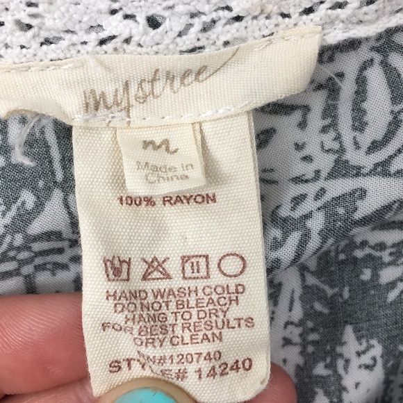 Mystree Green Geo Button Front Shirt Roll Tab - Picture 7 of 11